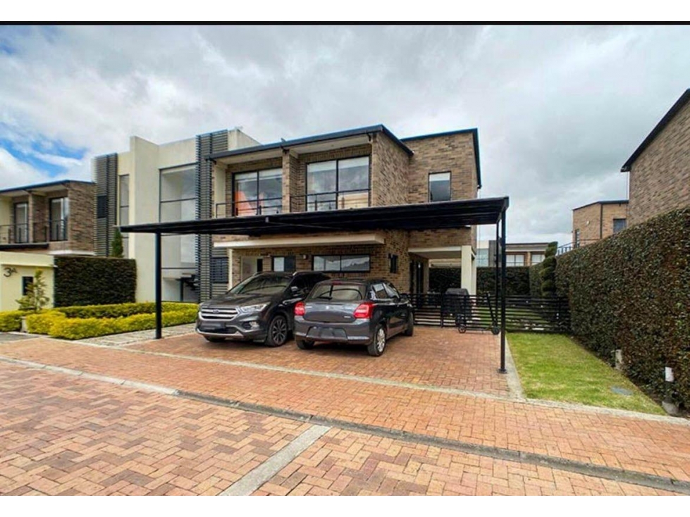 Casa Dúplex con terraza en venta en Cajicá