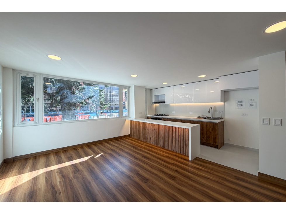 Apartamento remodelado con terraza en venta en Santa Bibiana — foto 2