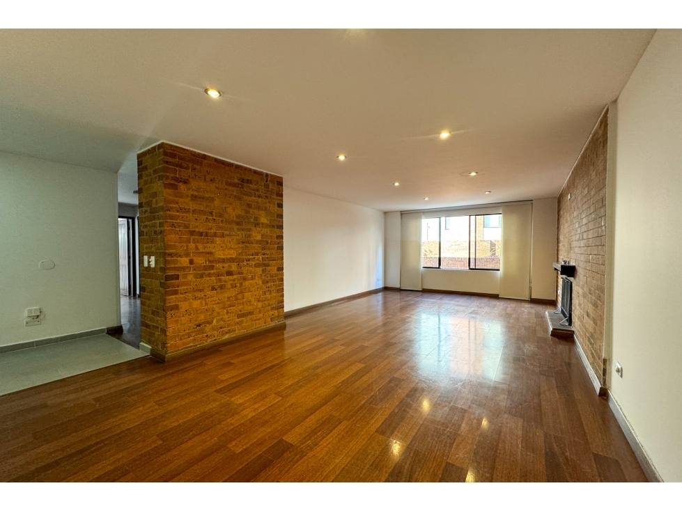 Apartamento con terraza en arriendo en El Nogal - 1