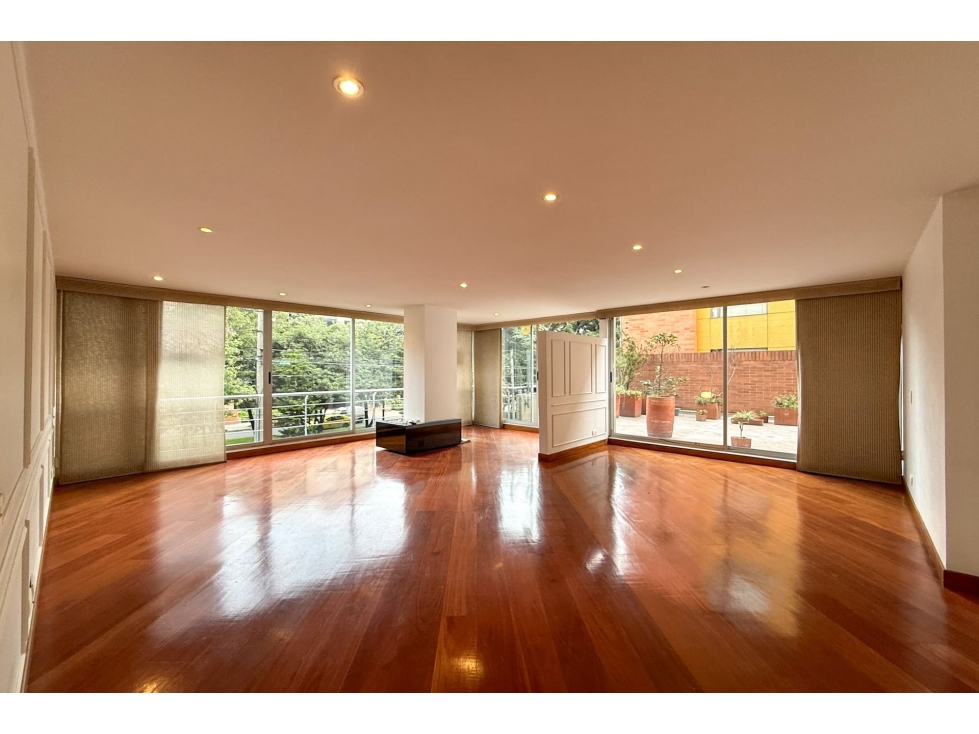 Apartamento con terraza de 72 m² en venta en Santa Paula — foto 2