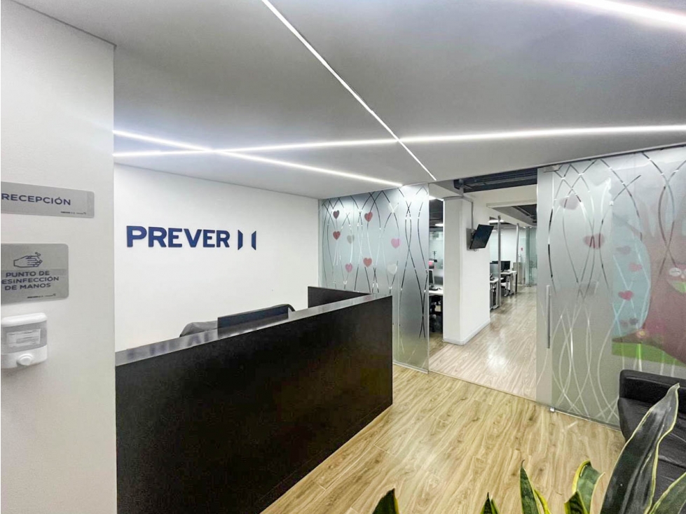 Oficina en venta o arriendo amoblada en Chicó