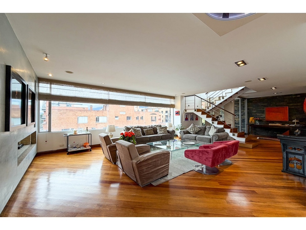Apartamento Dúplex con terraza en venta en Chicó — foto 2