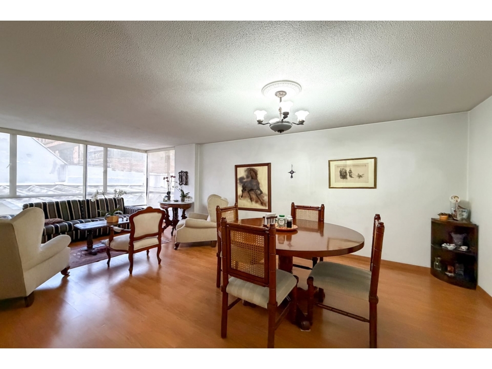 Apartamento con terraza para remodelar en venta en Quinta Camacho — foto 2