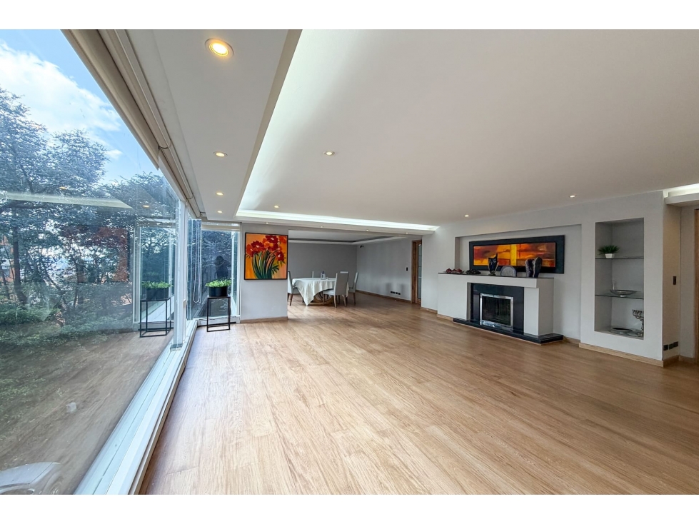 Apartamento Dúplex en venta o arriendo en Altos del Retiro — foto 2