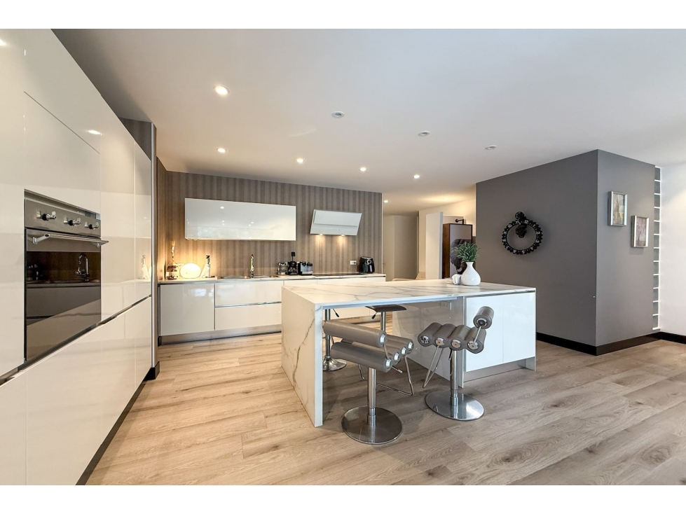 Apartamento moderno con balcón/terraza en venta en Santa Paula — foto 4