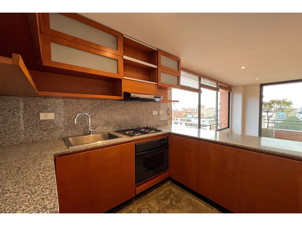Apartamento Dúplex en venta en Los Rosales — foto 5