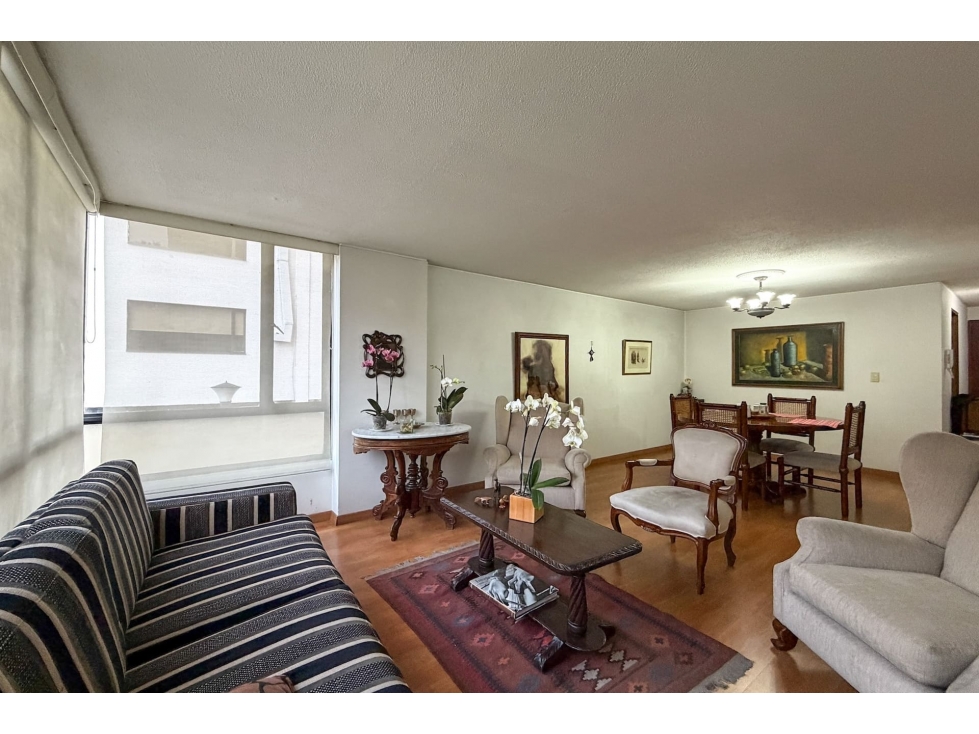Apartamento con terraza para remodelar en venta en Quinta Camacho — foto 3