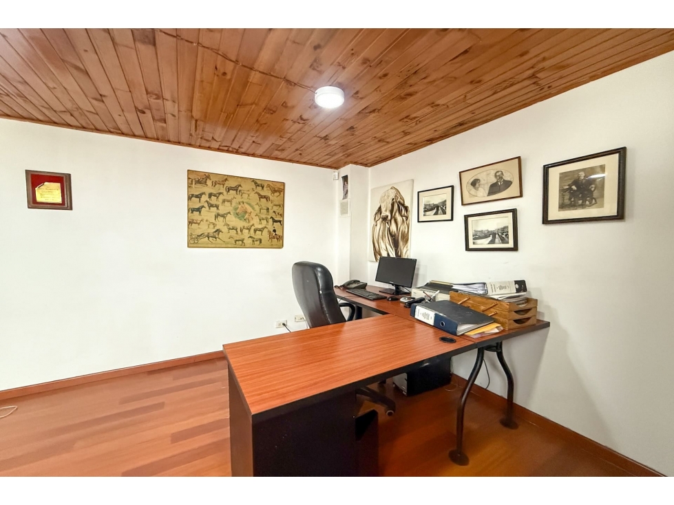 Casa oficina Triplex en venta en Santa Ana Occidental — foto 5
