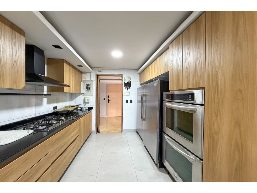 Apartamento Dúplex en venta o arriendo en Altos del Retiro — foto 6