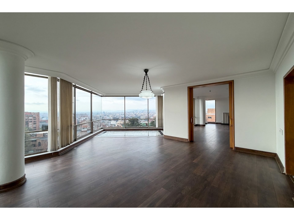 Apartamento Dúplex para REMODELAR en venta en Los Rosales — foto 4