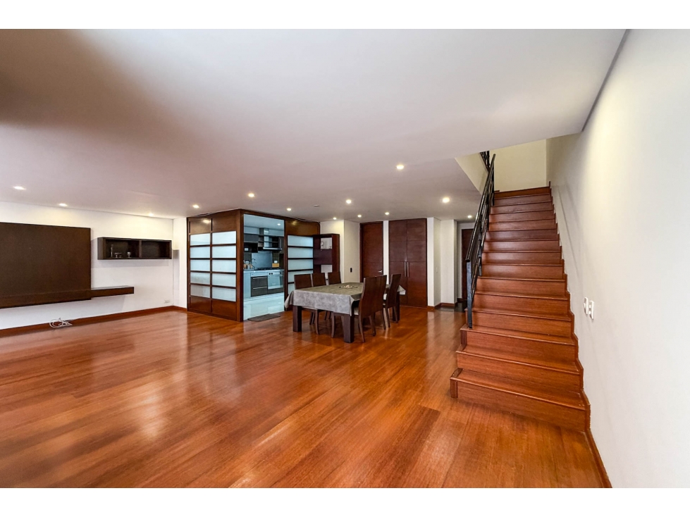Apartamento Dúplex en venta o arriendo en Santa Bárbara — foto 5