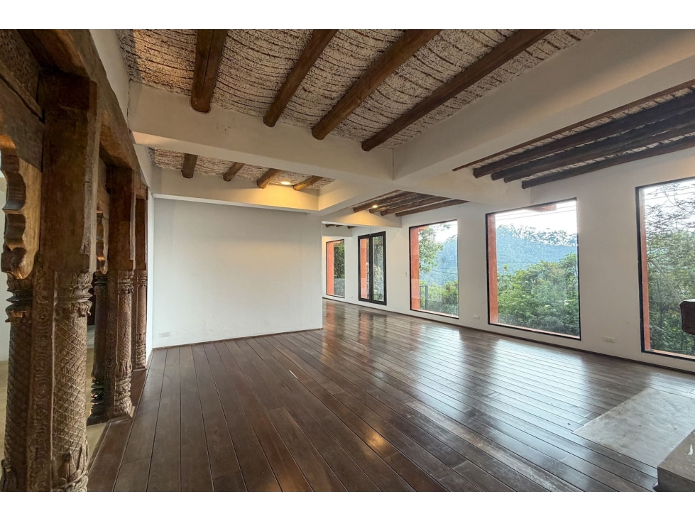 Casa con terraza en arriendo con o sin muebles en Bosques de Karon - 4