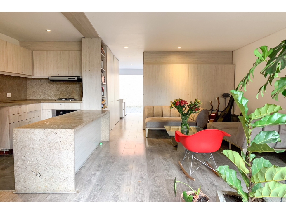 Apartamento con terraza en venta rentando en Los Rosales — foto 4