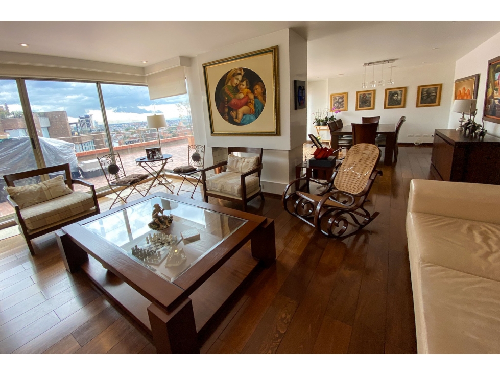 Apartamento con terraza en venta en Chapinero Alto