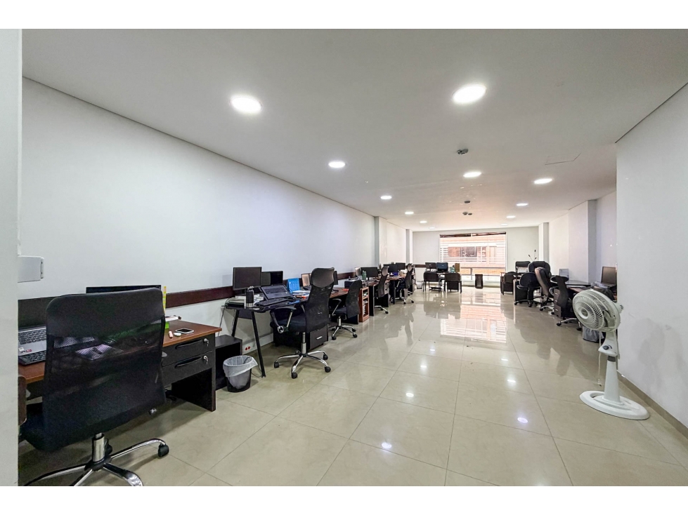 Oficina en venta o arriendo en Antiguo Country — foto 2