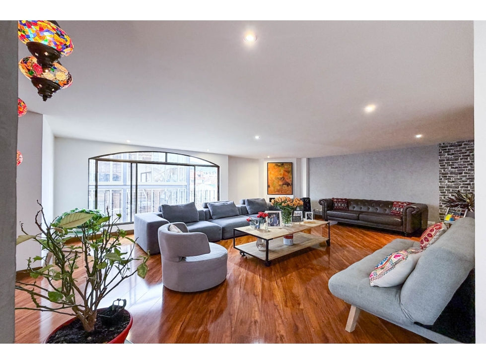 Apartamento Dúplex con terraza en venta en Molinos Norte