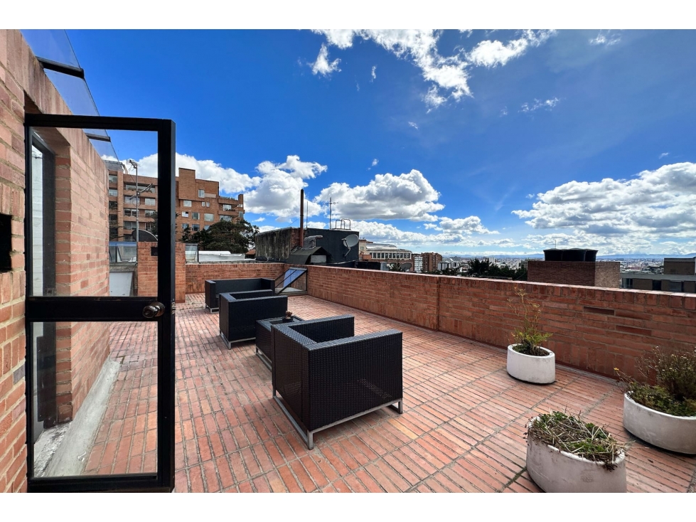 Apartamento Triplex con terraza en venta en Rosales — foto 2