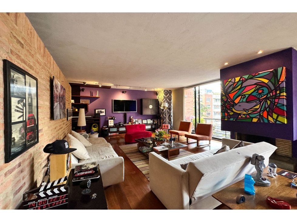 Apartamento Triplex con terraza en venta en Rosales
