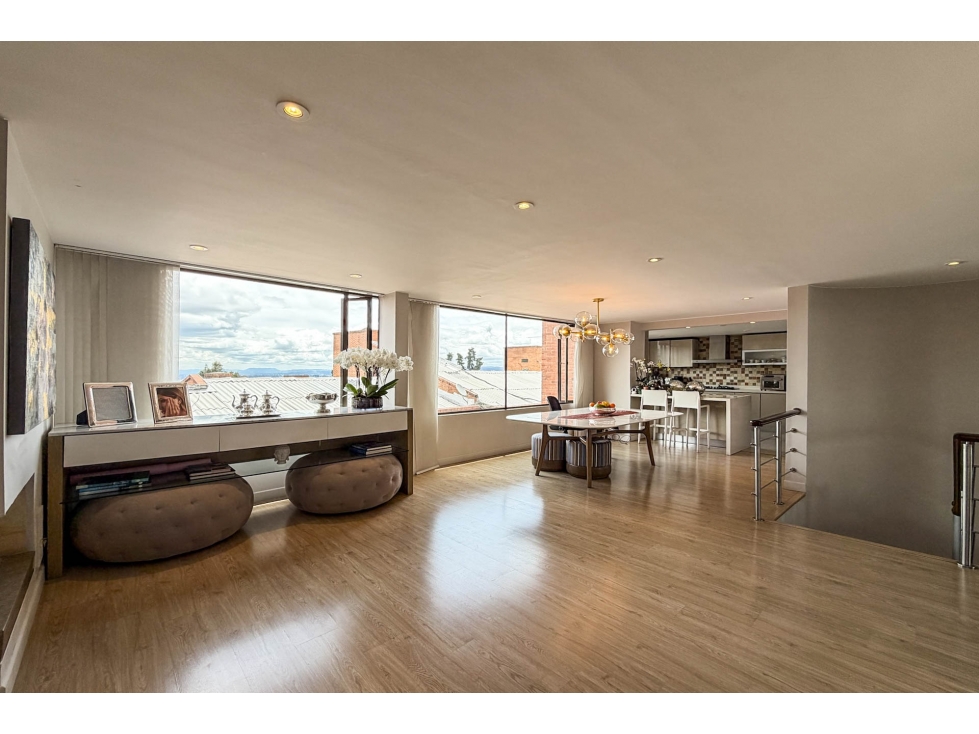Apartamento Dúplex en venta en Los Rosales — foto 4