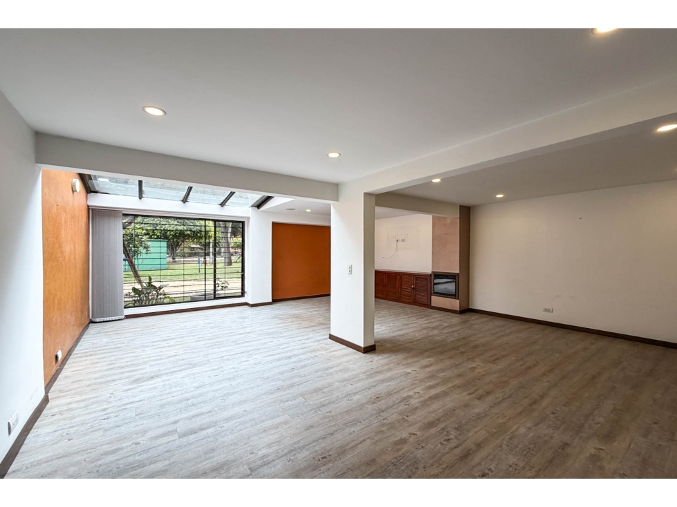 Casa Triplex en venta en Cedro Golf — foto 2