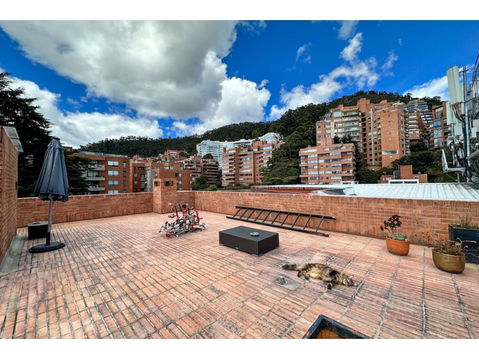 Apartamento Triplex con terraza en venta en Rosales — foto 4
