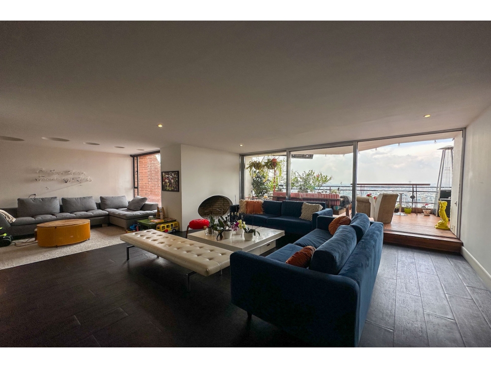 Apartamento Dúplex con terrazas en venta en Los Rosales — foto 5