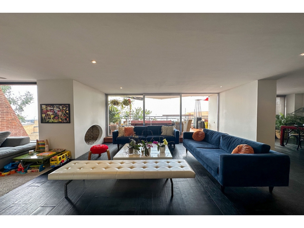 Apartamento Dúplex con terrazas en venta en Los Rosales — foto 3