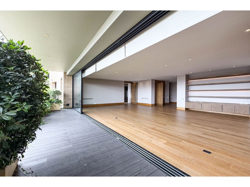 Espectacular Apartamento moderno con terraza en venta en Los Rosales — foto 5