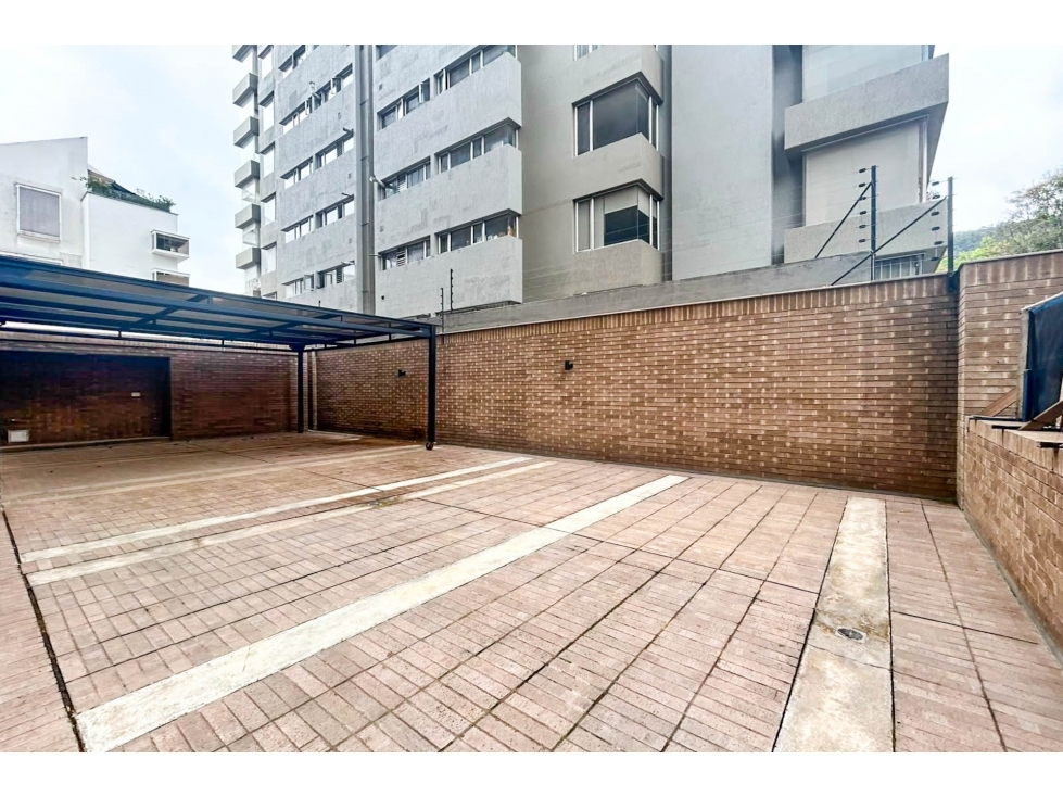 Apartamento moderno con terraza en venta en La Cabrera — foto 5