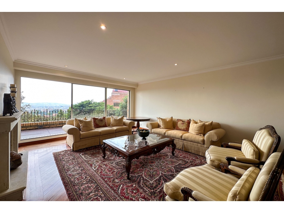 Apartamento Dúplex con terrazas en venta en Santa Bárbara Alta