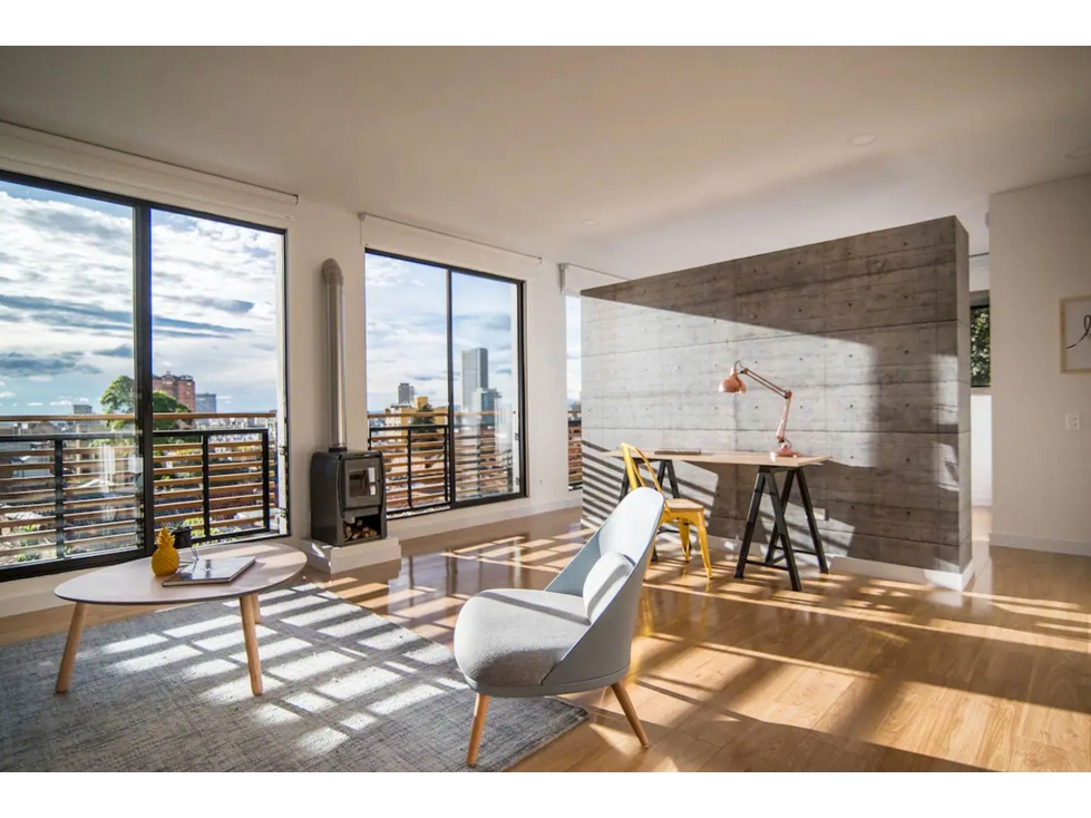 Apartamento en venta o arriendo amoblado en La Candelaria