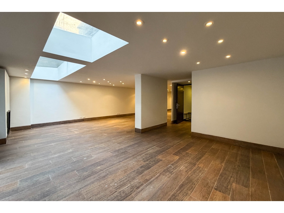 Oficina con terraza en arriendo en Zona G - 6