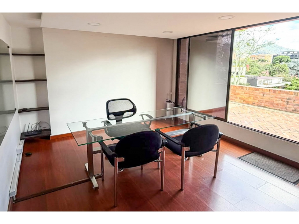 Oficina con terraza en arriendo en Chicó - 2
