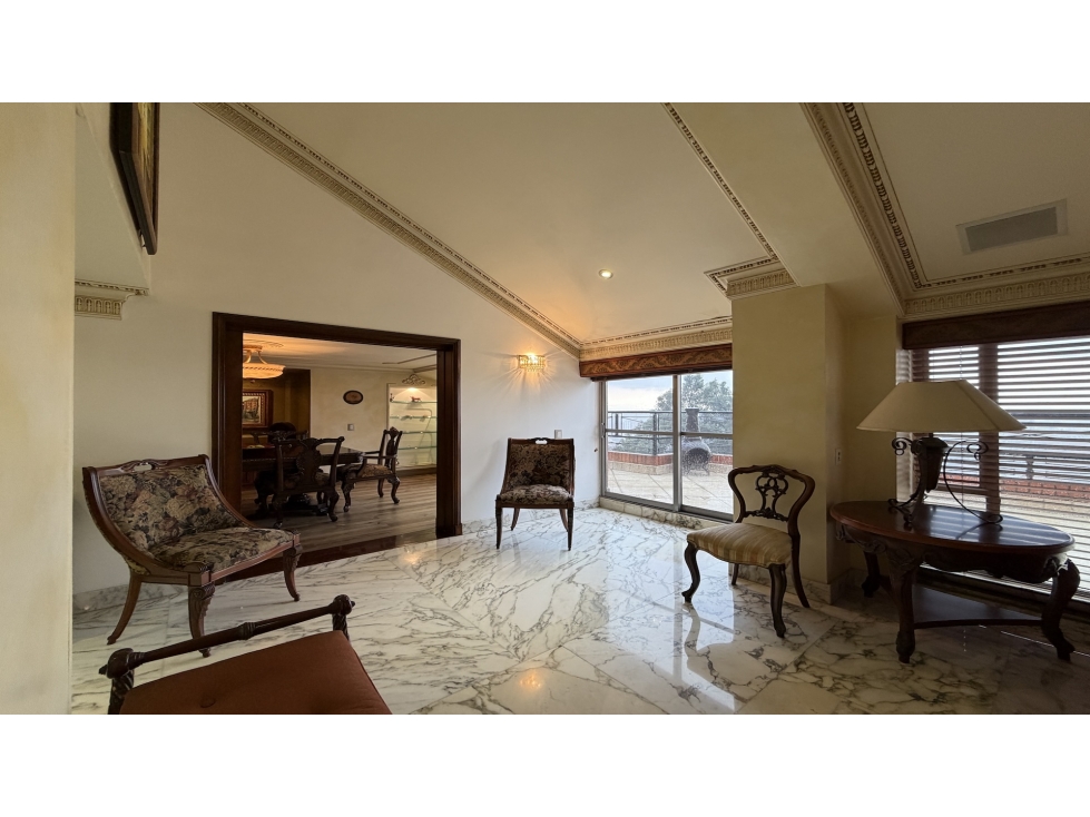 Apartamento con Terraza en venta en Los Rosales — foto 2