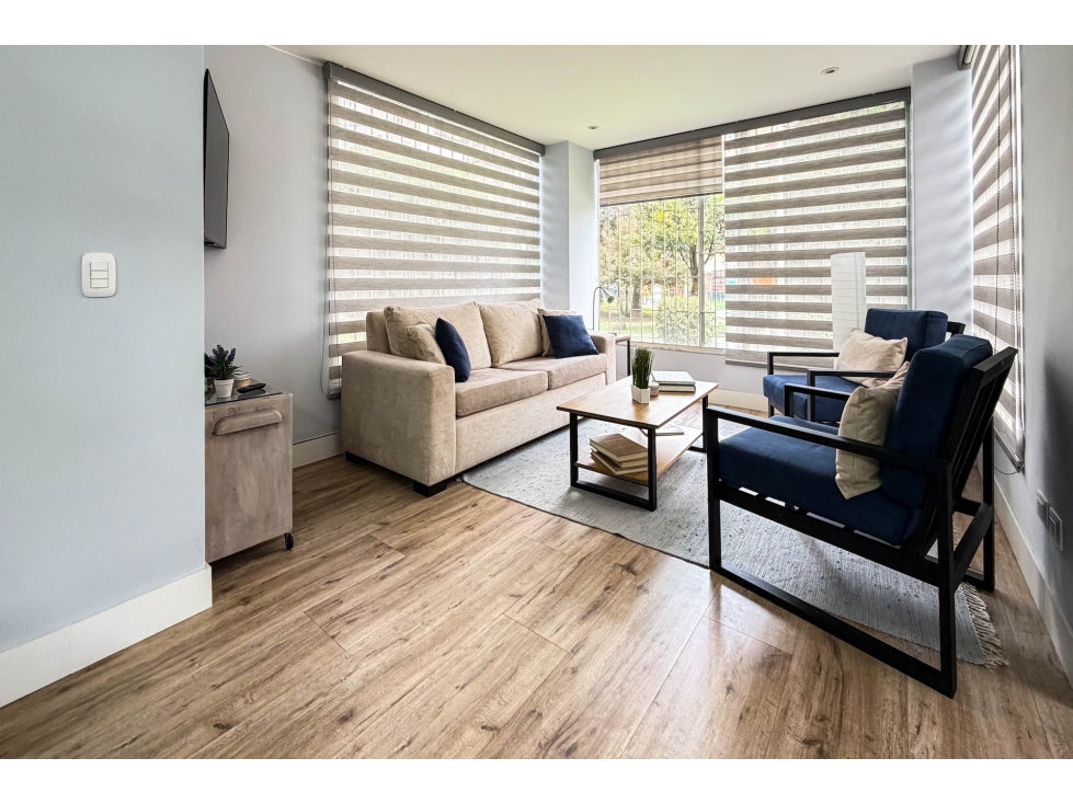 Apartamento en arriendo amoblado en Santa Bárbara Central