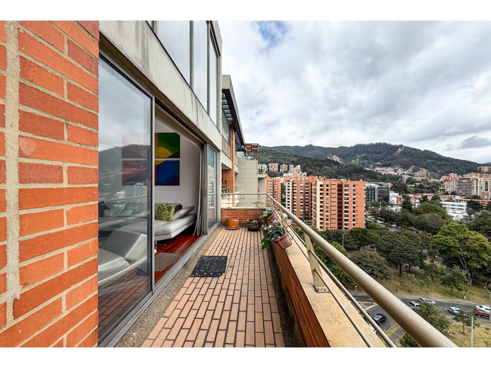 Apartamento Dúplex con terraza en venta en Alameda del Country — foto 3