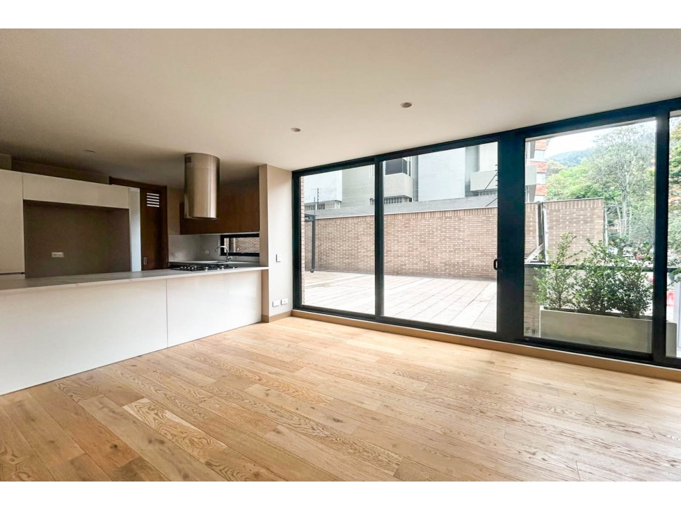 Apartamento moderno con terraza en venta en La Cabrera