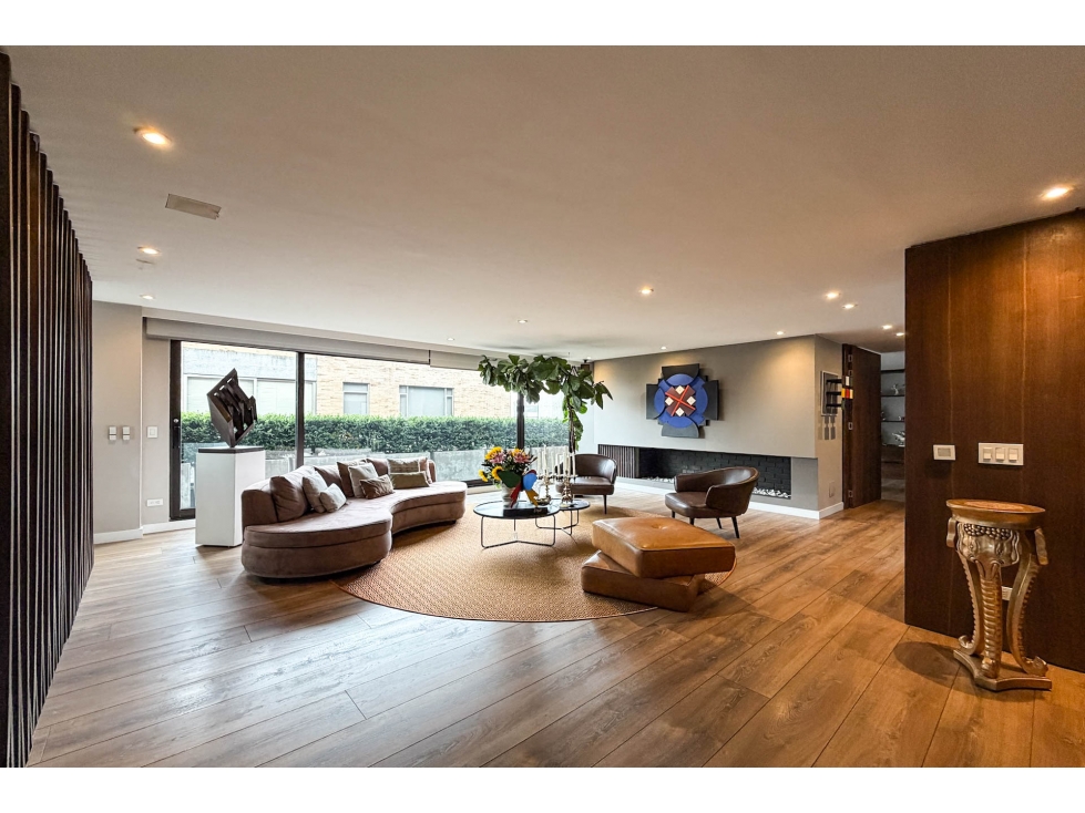 Espectacular Apartamento Triplex con terraza en venta en Rosales