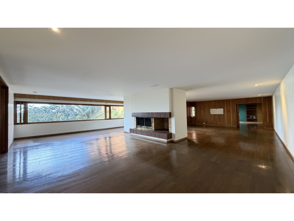 Apartamento para REMODELAR en venta con Terraza en Los Rosales