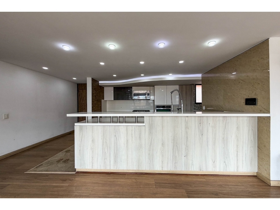 Apartamento Dúplex con terraza en venta o arriendo en El Batán — foto 5