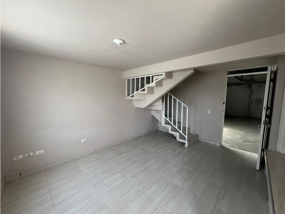 VENTA CASA ESQUINERA TERRANOVA PRIMERA ETAPA — foto 2