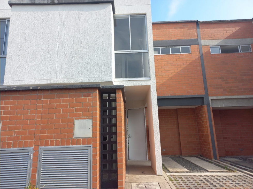 VENDO HERMOSA CASA CONJUNTO RESIDENCIAL SOL DE LA LLANURA, JAMUNDI