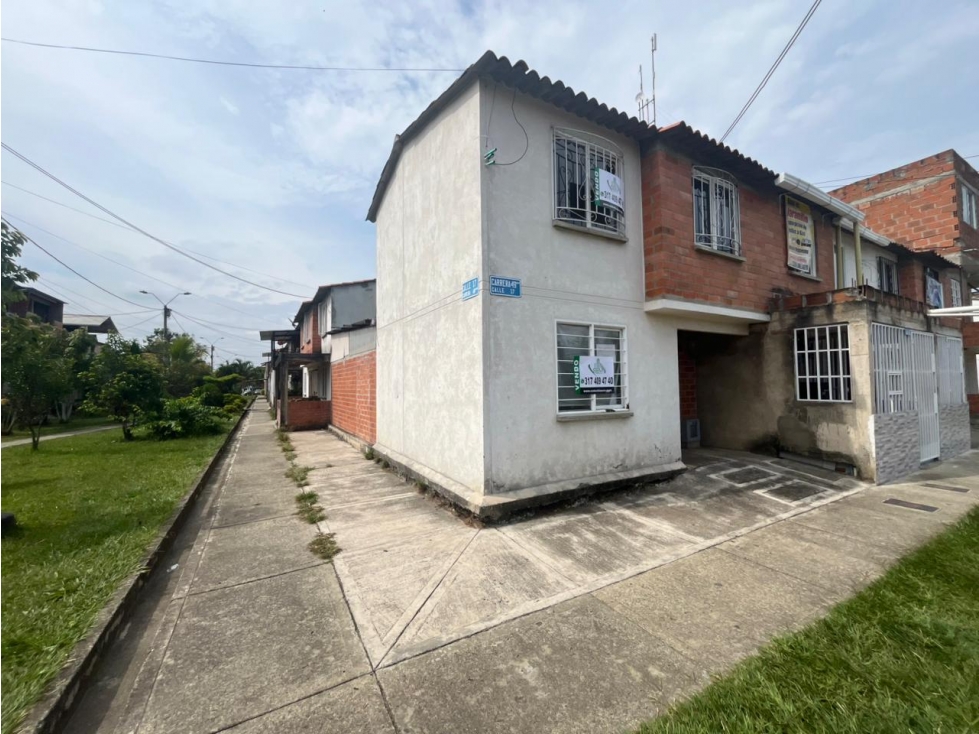 VENTA CASA ESQUINERA TERRANOVA PRIMERA ETAPA