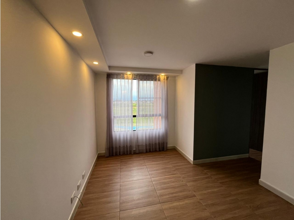 SE ARRIENDA APARTAMENTO , PARQUE NATURA, PINARES. — foto 4