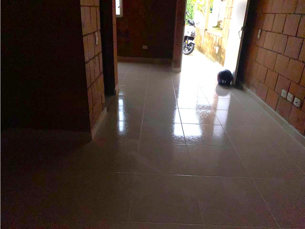 VENTA CASA EN ROSALES CIUDADELA LAS FLORES JAMUNDI — foto 5