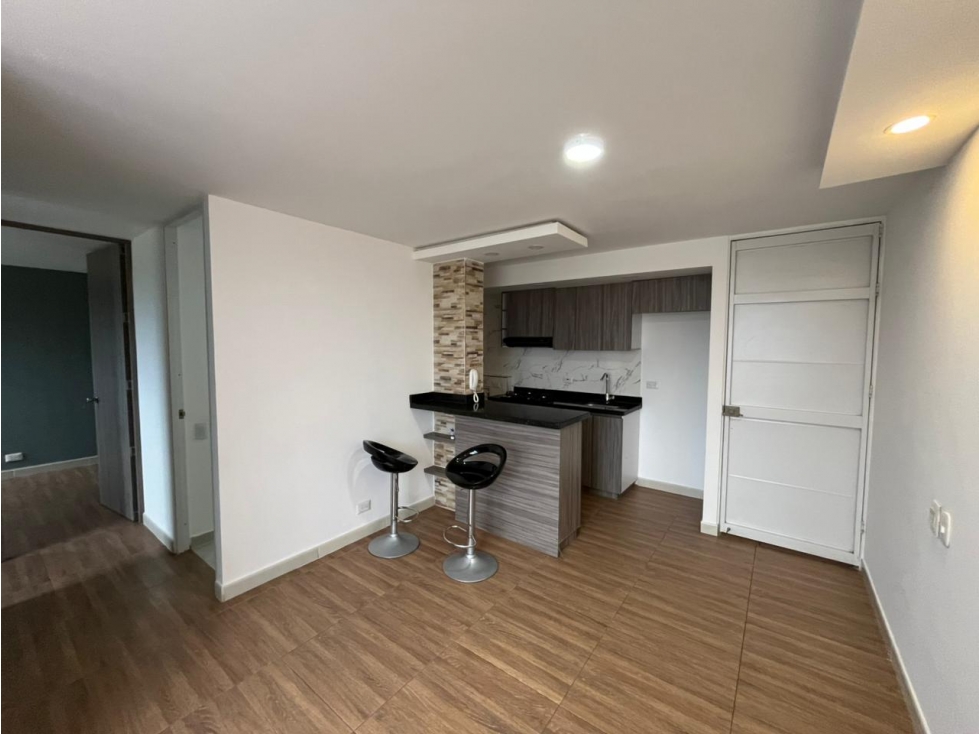 SE ARRIENDA APARTAMENTO , PARQUE NATURA, PINARES. — foto 3