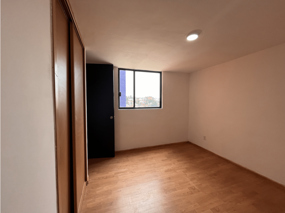Departamento en Venta en Av. Centenario - 5