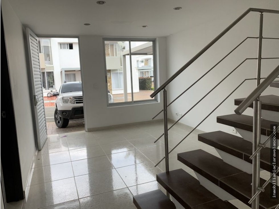 SE VENDE CASA EN LA AVENIDA CENTENARIO — foto 5