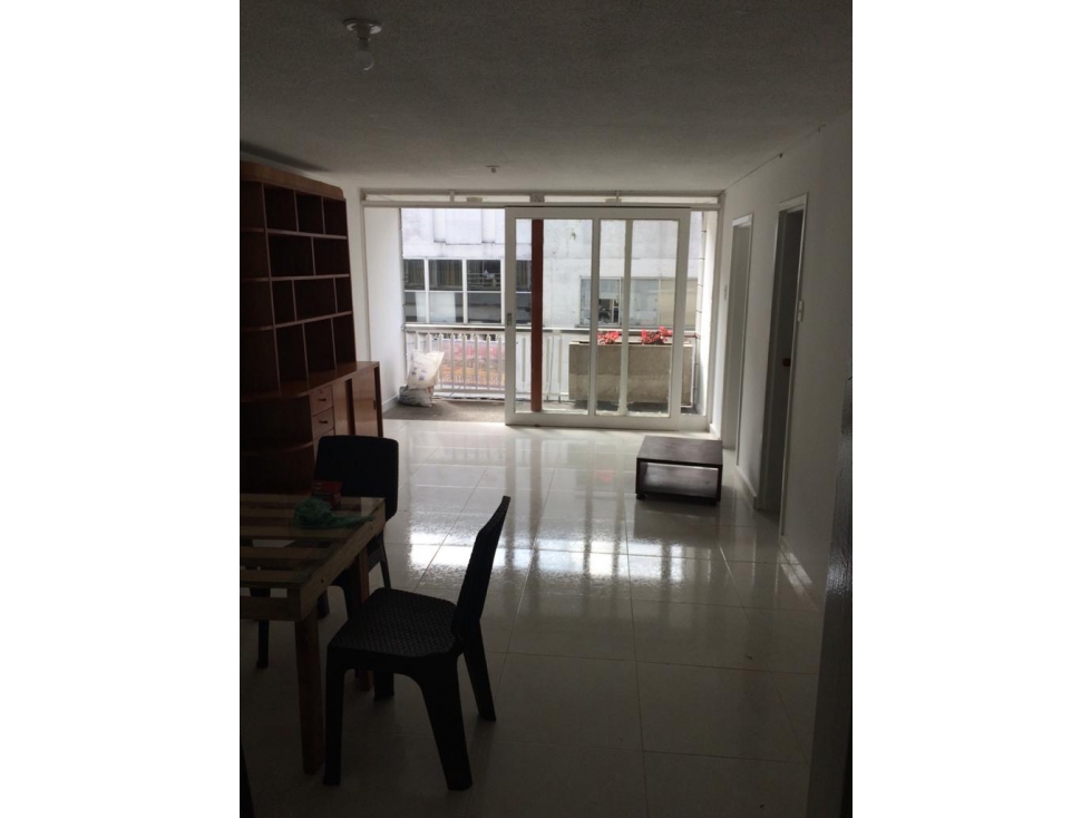 SE VENDE APARTAMENTO CERCA A LA PLAZA DE BOLÍVAR