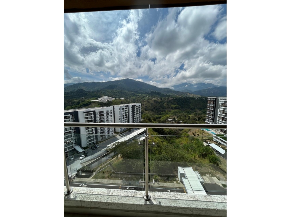 SE VENDE APARTAMENTO AV CENTENARIO - 2